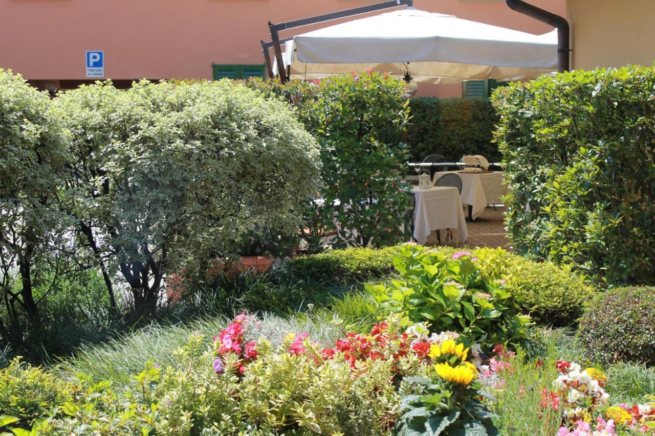 Albergo La Scaletta Cantù Extérieur photo
